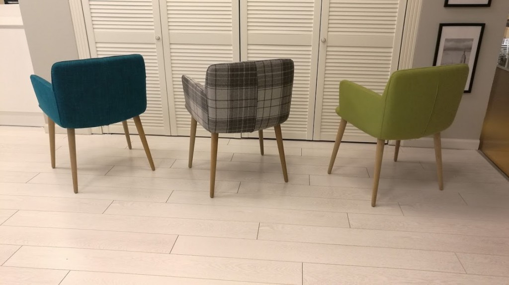 minimalistinio-dizaino-fotelis
